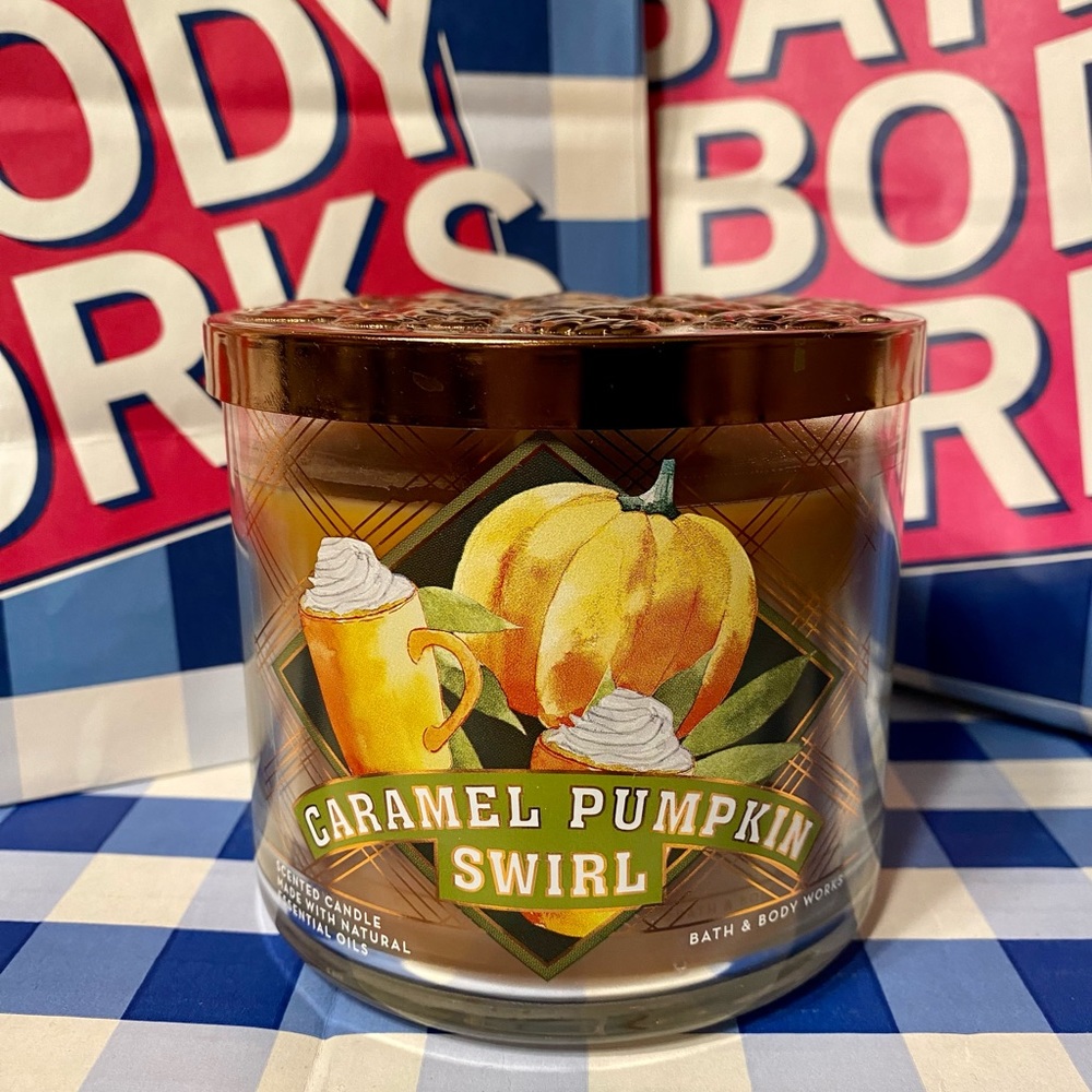 Caramel Pumpkin Swirl 3 Wick Candle Bath and Body Works NEW Decorative Lid label